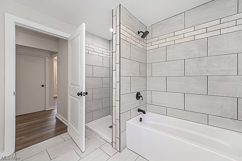 Village/Lakemore 07 - Residential