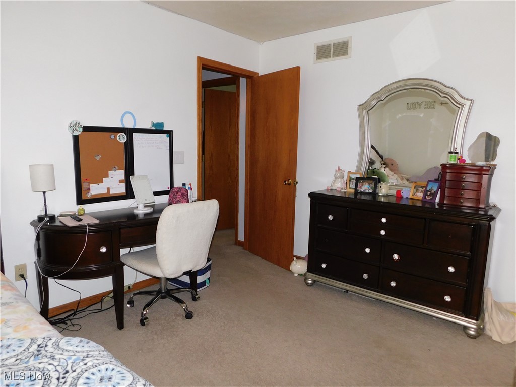 3875 Park Ridge Drive, Uniontown, Ohio image 20