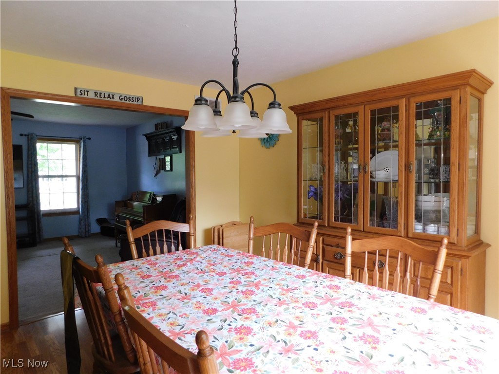 3875 Park Ridge Drive, Uniontown, Ohio image 10