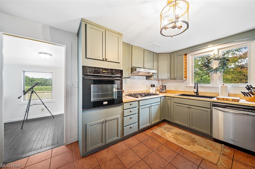 Village/Lakeville - Residential