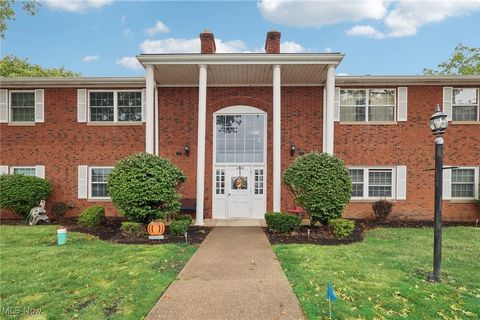 2768 Pease Drive 208N Rocky River OH 44116