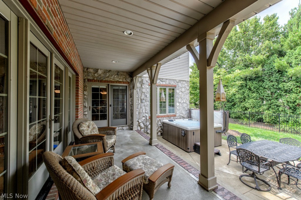 Saint James 03 - Residential