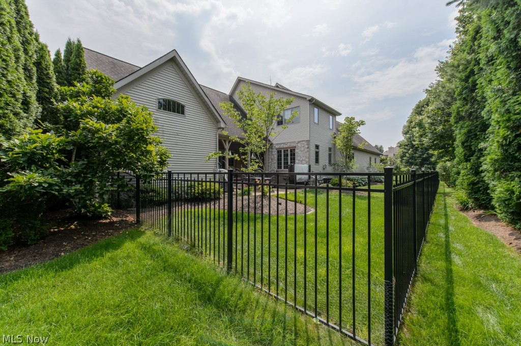 Saint James 03 - Residential