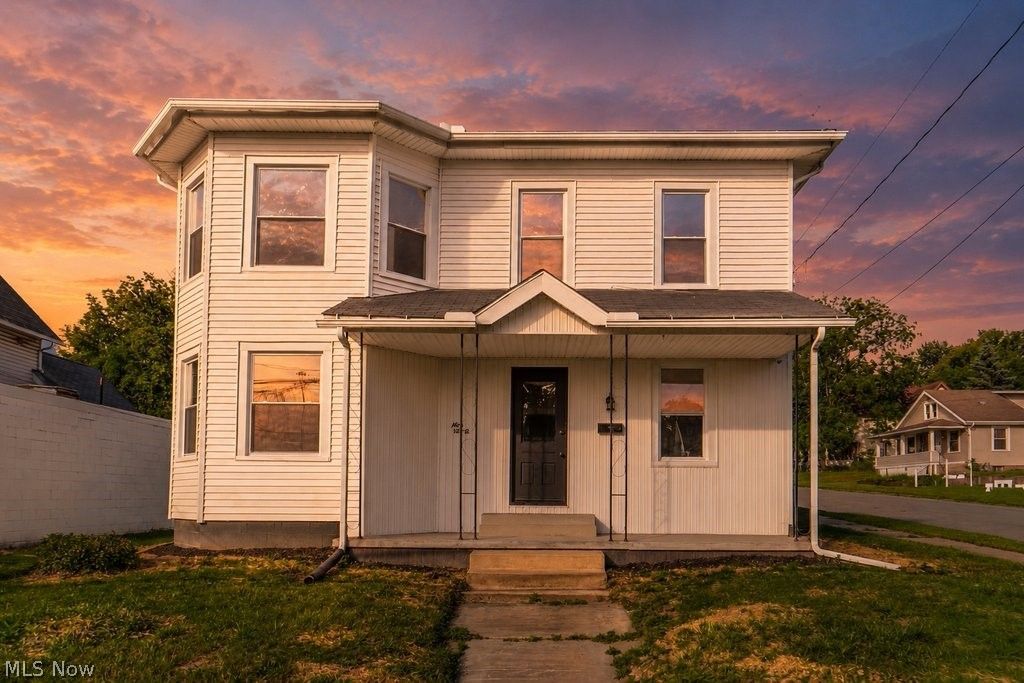 Photo of 920 Erie Street S, Massillon, OH 44646 (MLS # 5215814)