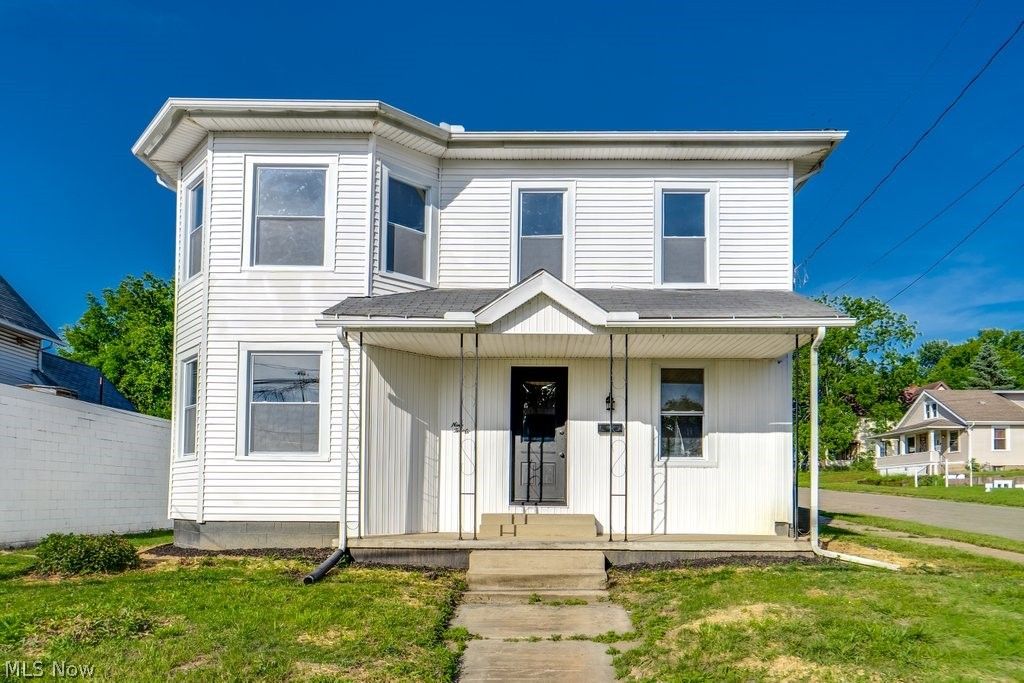 Photo of 920 Erie Street S, Massillon, OH 44646 (MLS # 5215814)
