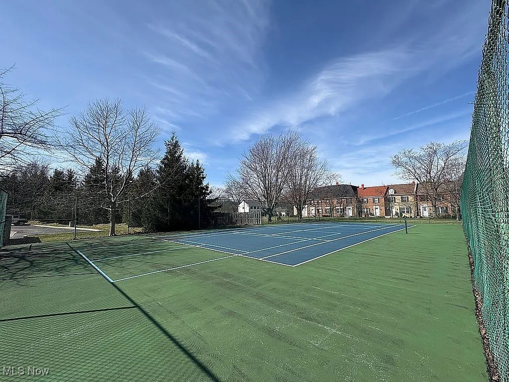 Danford Square Condo - Residential