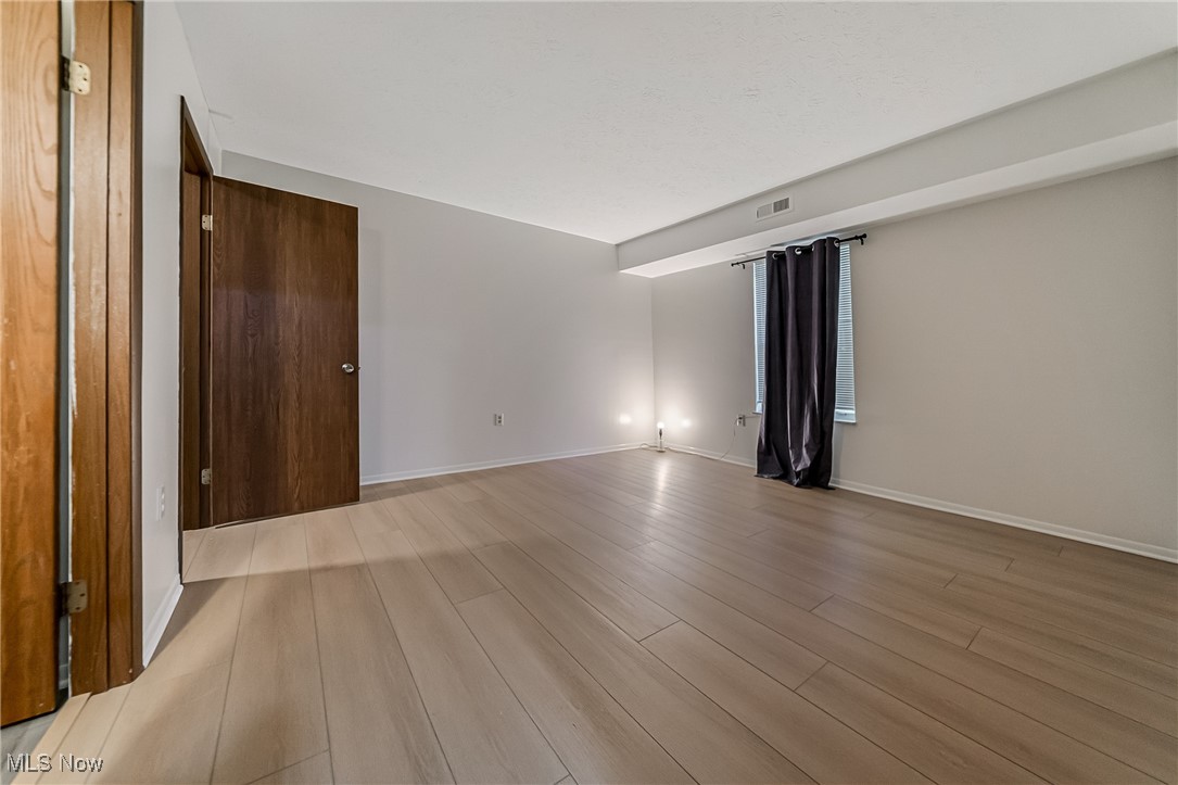 Danford Square Condo - Residential