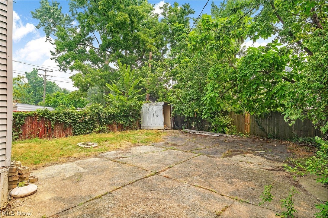2231 W 105th Street