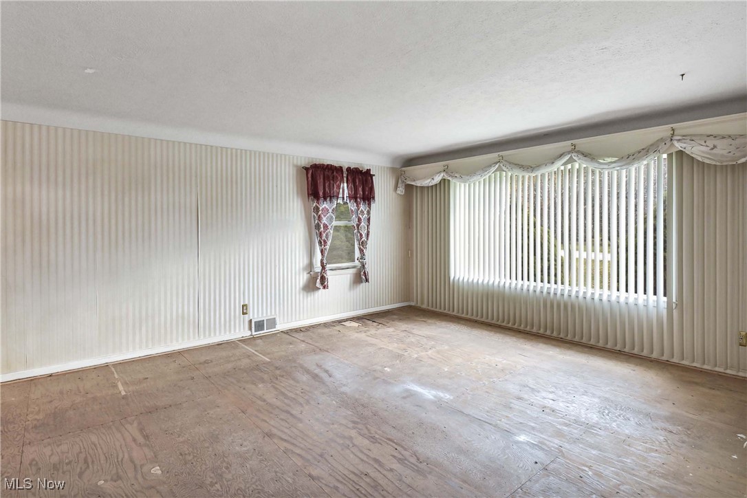 E A Branchs - Residential