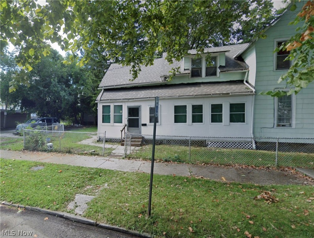 James M Hoyts Sub - Residential Income