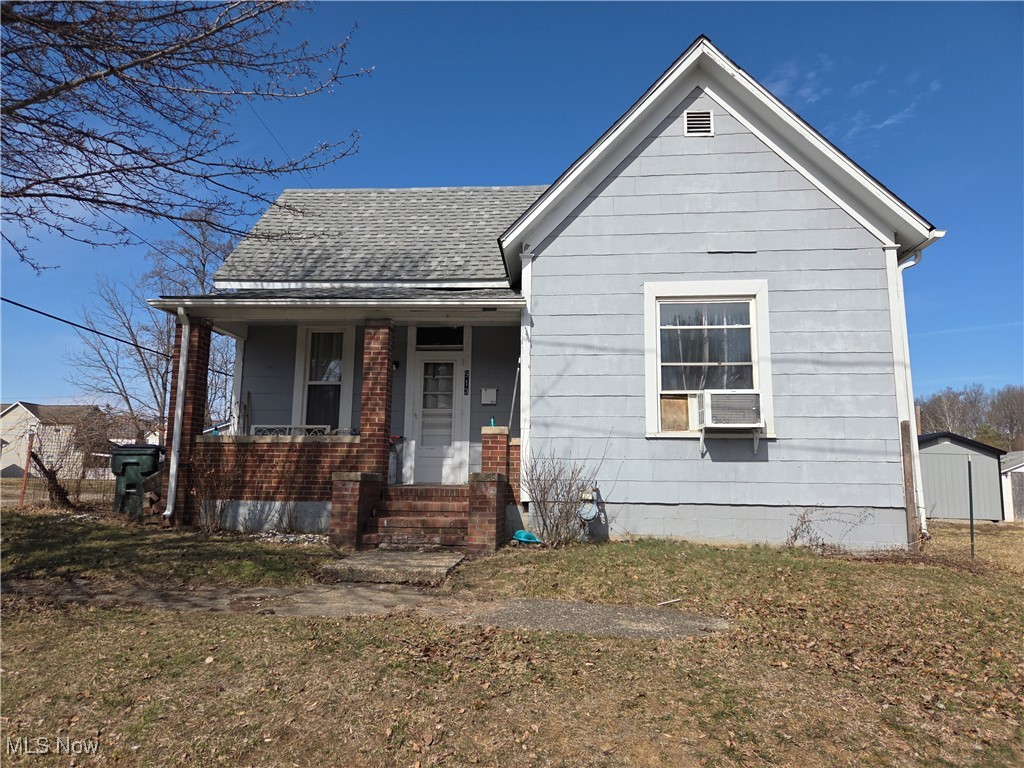 913 Garfield Avenue, Cambridge, Ohio image 1