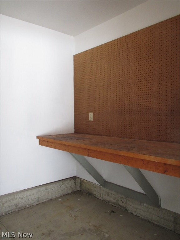 Buccaneer Woodlands Condo - Residential