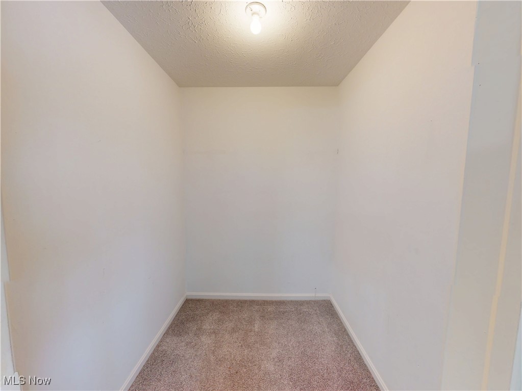 24194 Halburton Road, Beachwood, Ohio image 46