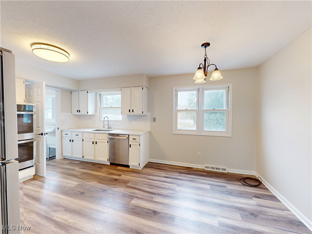 24194 Halburton Road, Beachwood, Ohio image 10