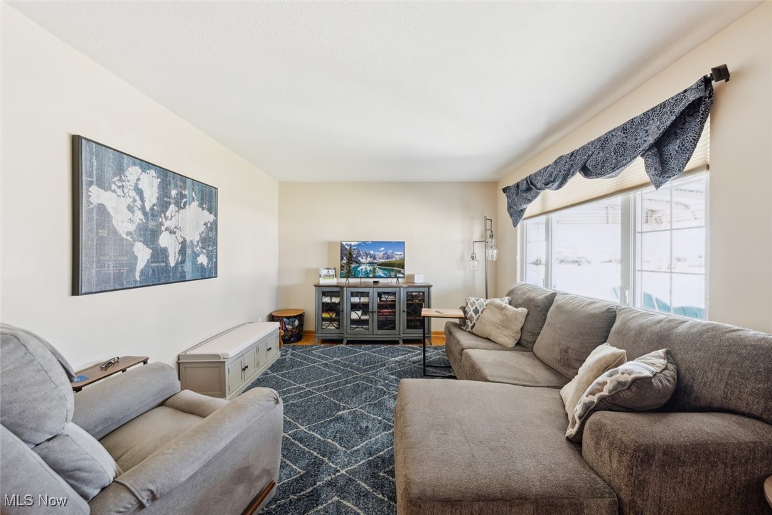 15461 Agnes Boulevard, Brook Park, Ohio image 9