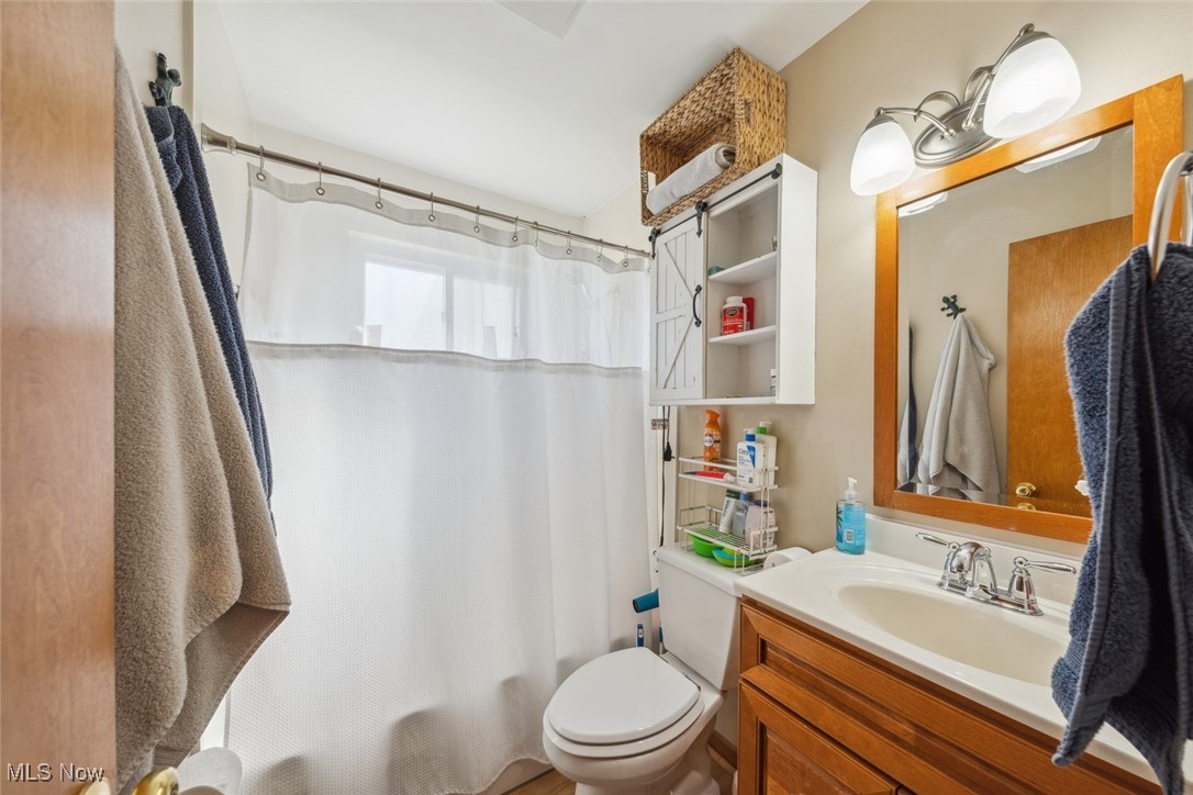 15461 Agnes Boulevard, Brook Park, Ohio image 15