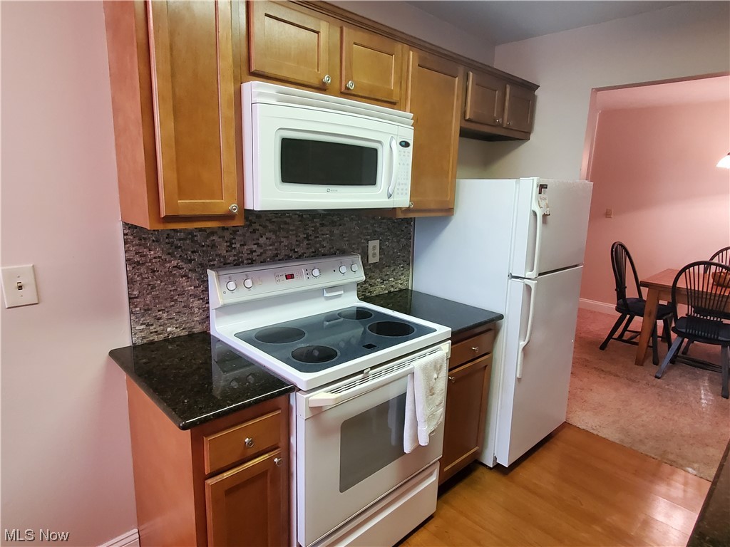Silver Lake Towers - Residential