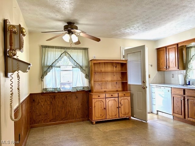 1167 Hilltop Drive, Akron, Ohio image 3