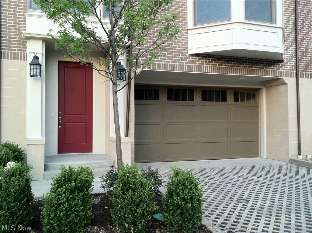 Crocker Park Mall - Residential Lease