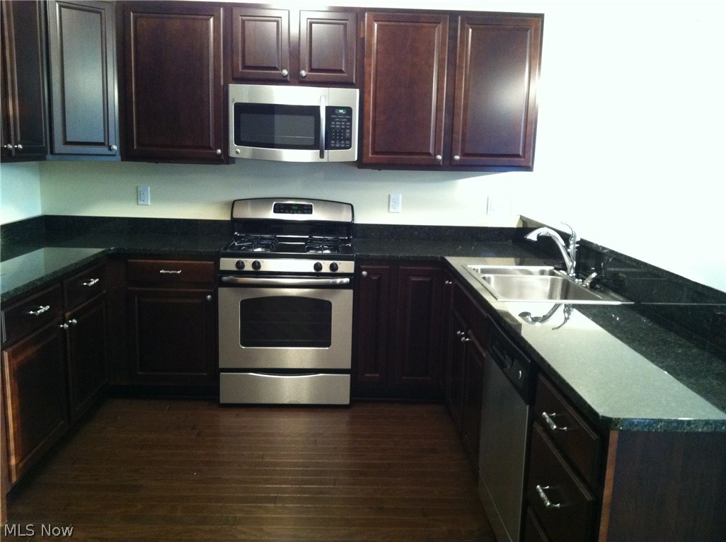 Crocker Park Mall - Residential Lease