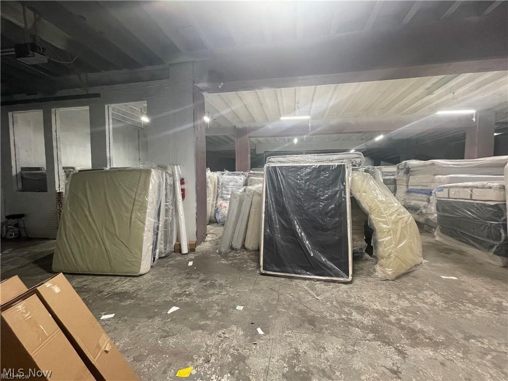 Akron - Commercial Sale
