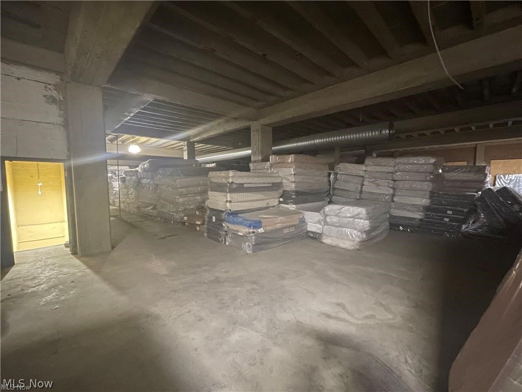 Akron - Commercial Sale