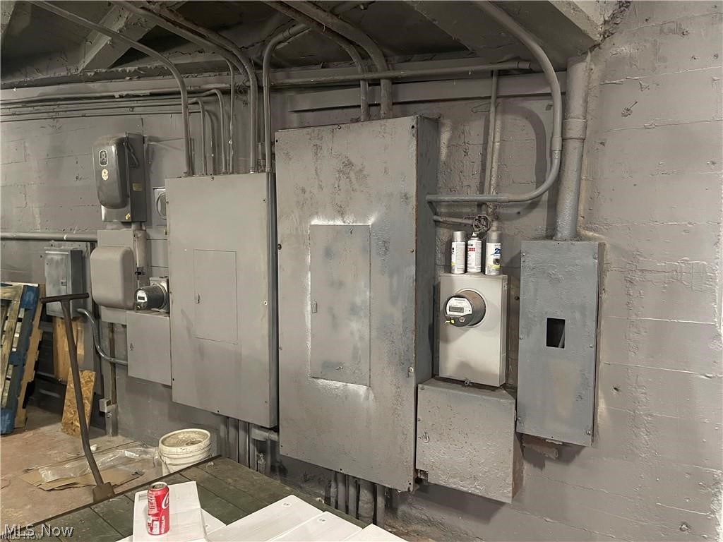 Akron - Commercial Sale