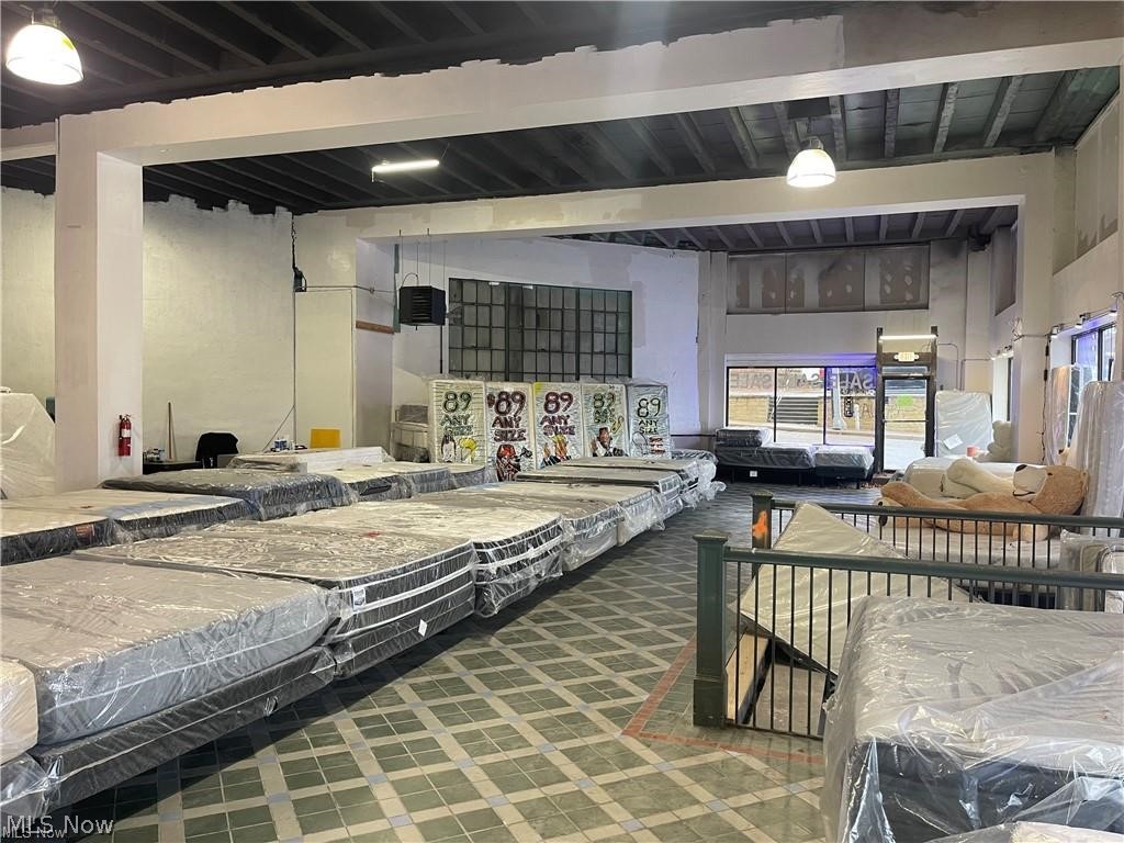 Akron - Commercial Sale