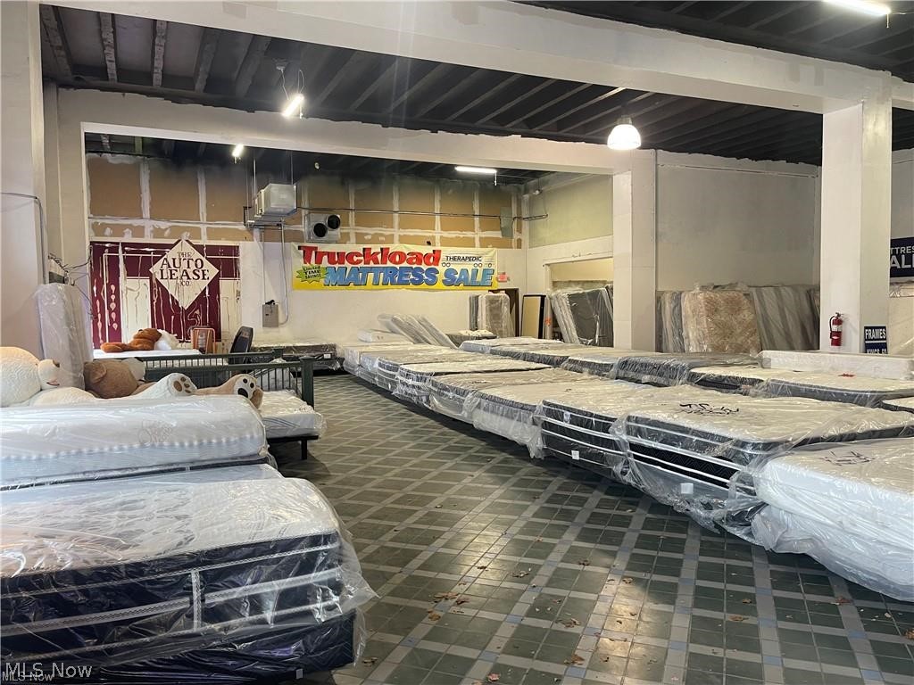 Akron - Commercial Sale
