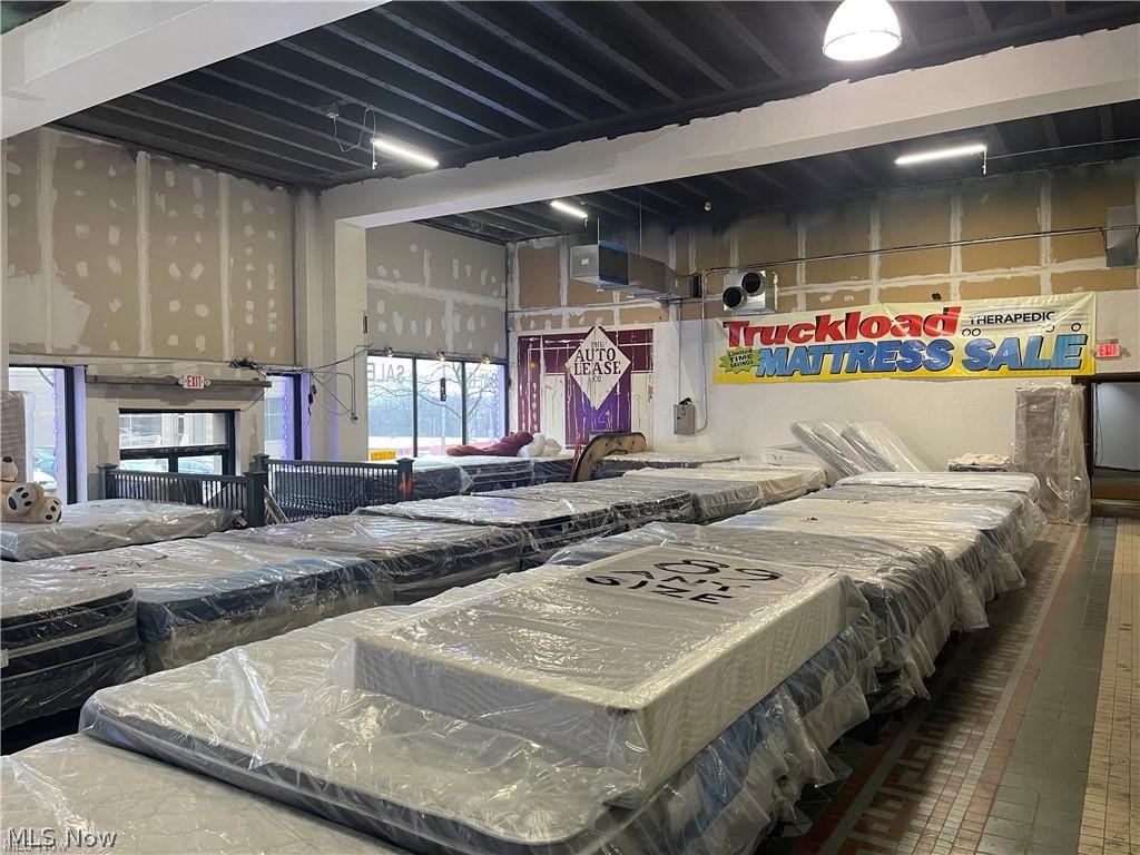 Akron - Commercial Sale