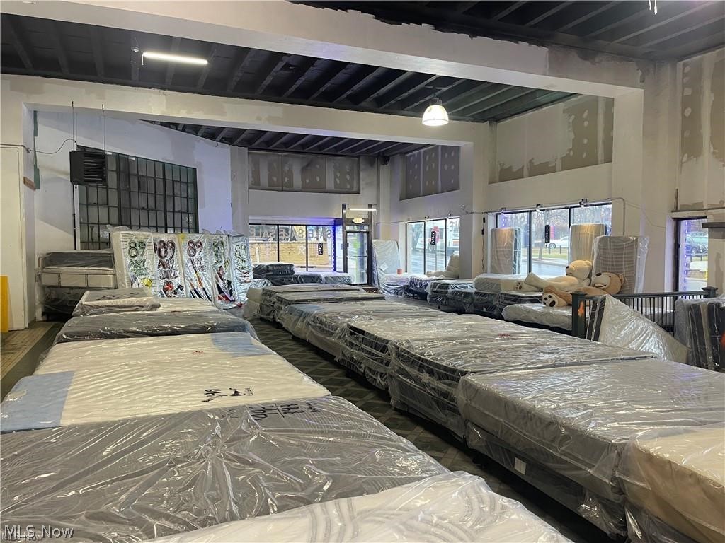 Akron - Commercial Sale