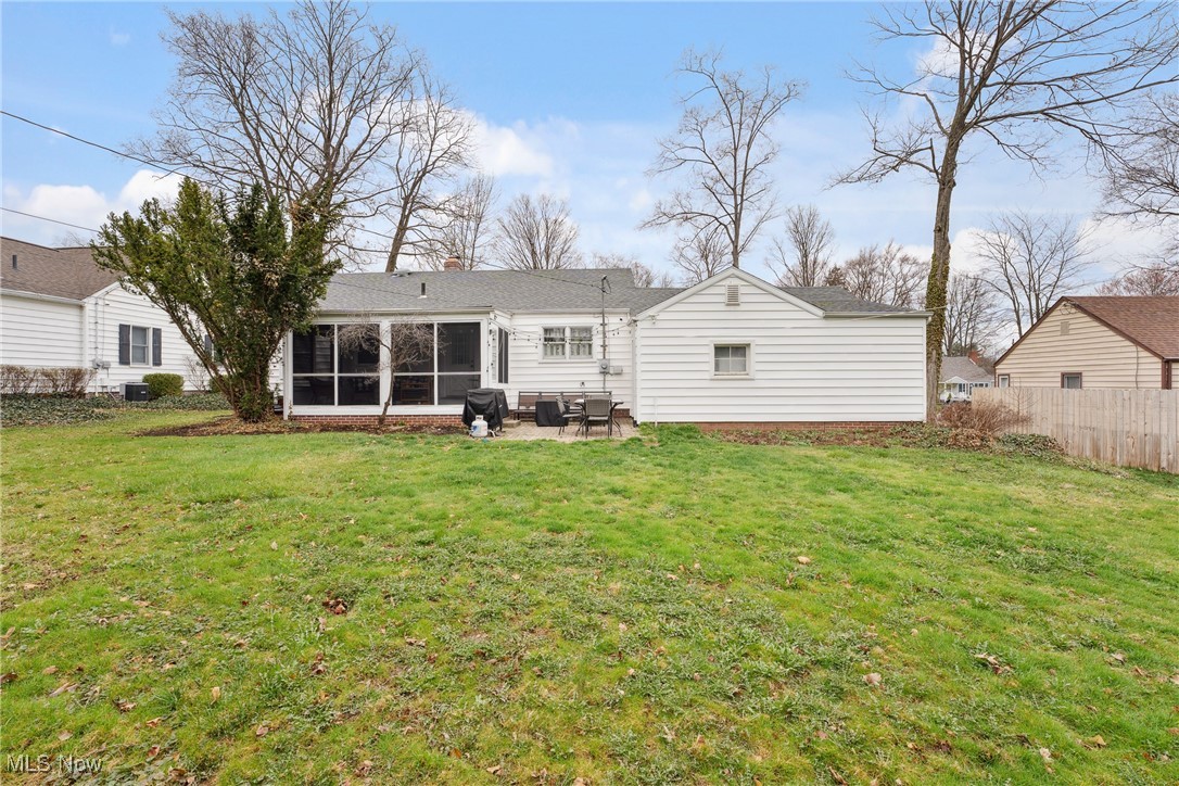 1140 Overlook Drive, Alliance, Ohio image 6