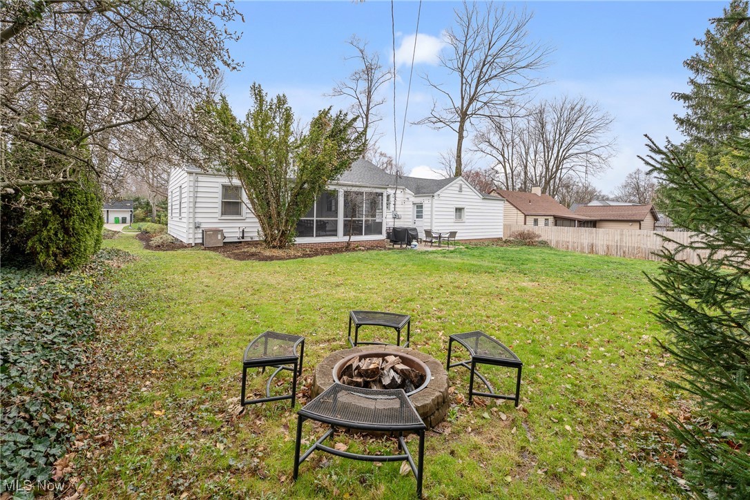 1140 Overlook Drive, Alliance, Ohio image 7