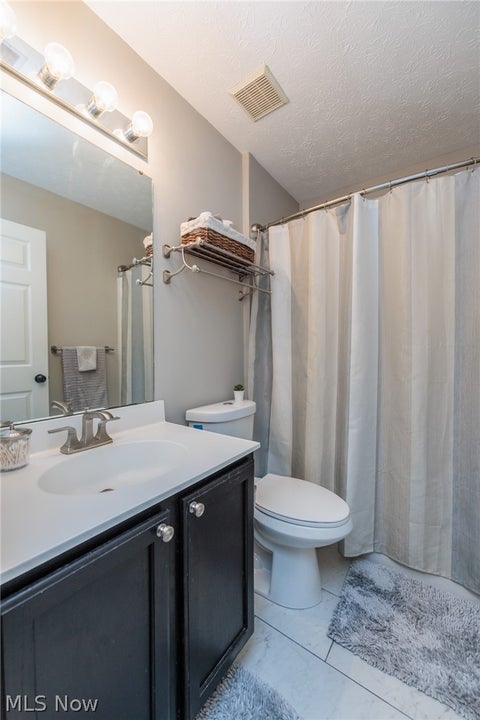 Tiny photo for 5410 Fountain Circle, North Ridgeville, OH 44039 (MLS # 5236841)