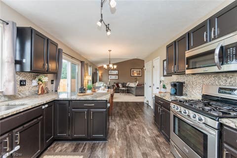 Tiny photo for 5410 Fountain Circle, North Ridgeville, OH 44039 (MLS # 5236841)