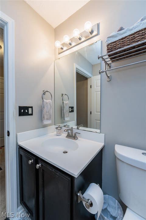 Tiny photo for 5410 Fountain Circle, North Ridgeville, OH 44039 (MLS # 5236841)