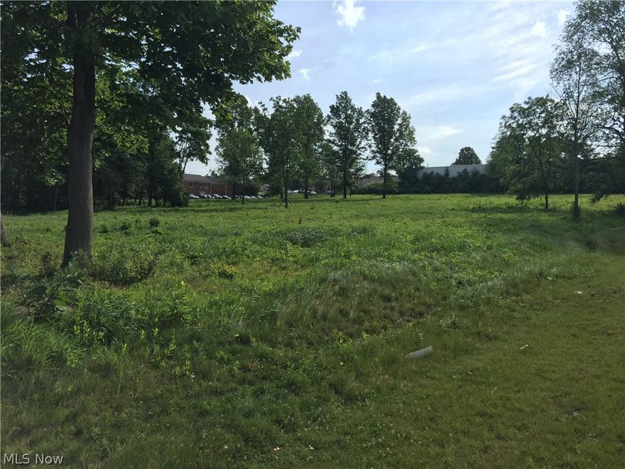 This 3.56 acre lot is zoned C-5, so it comes with lots of options! Sitting on Akron Rd offers lots of exposure and easy access with its location just off of Route 3. The lot is level with some trees. (It has previously been approved by the city for a 54 unit apartment building.) Approx 155' frontage.