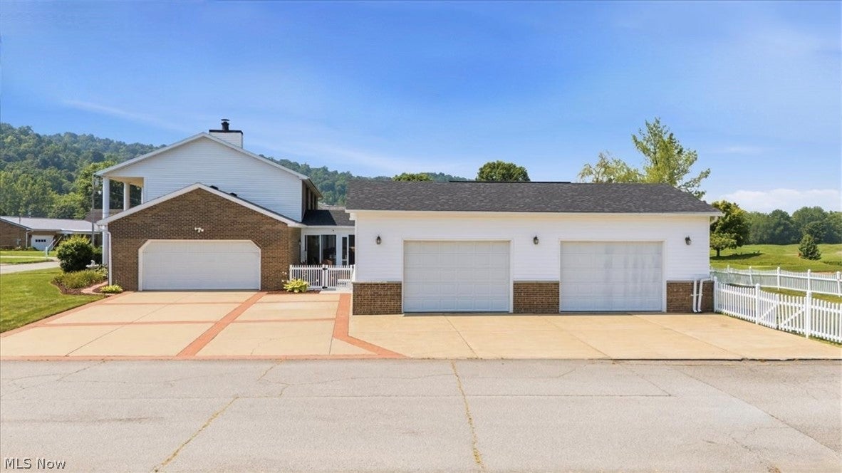 218 Dublin Drive