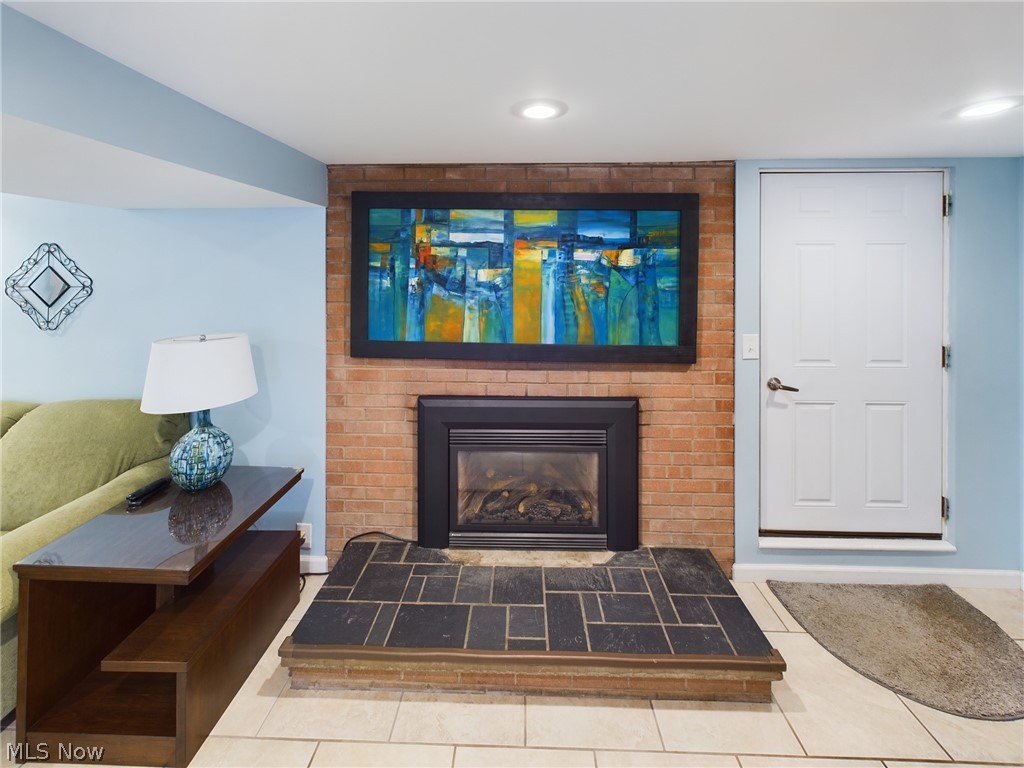 Roy C Maze Adn - Residential