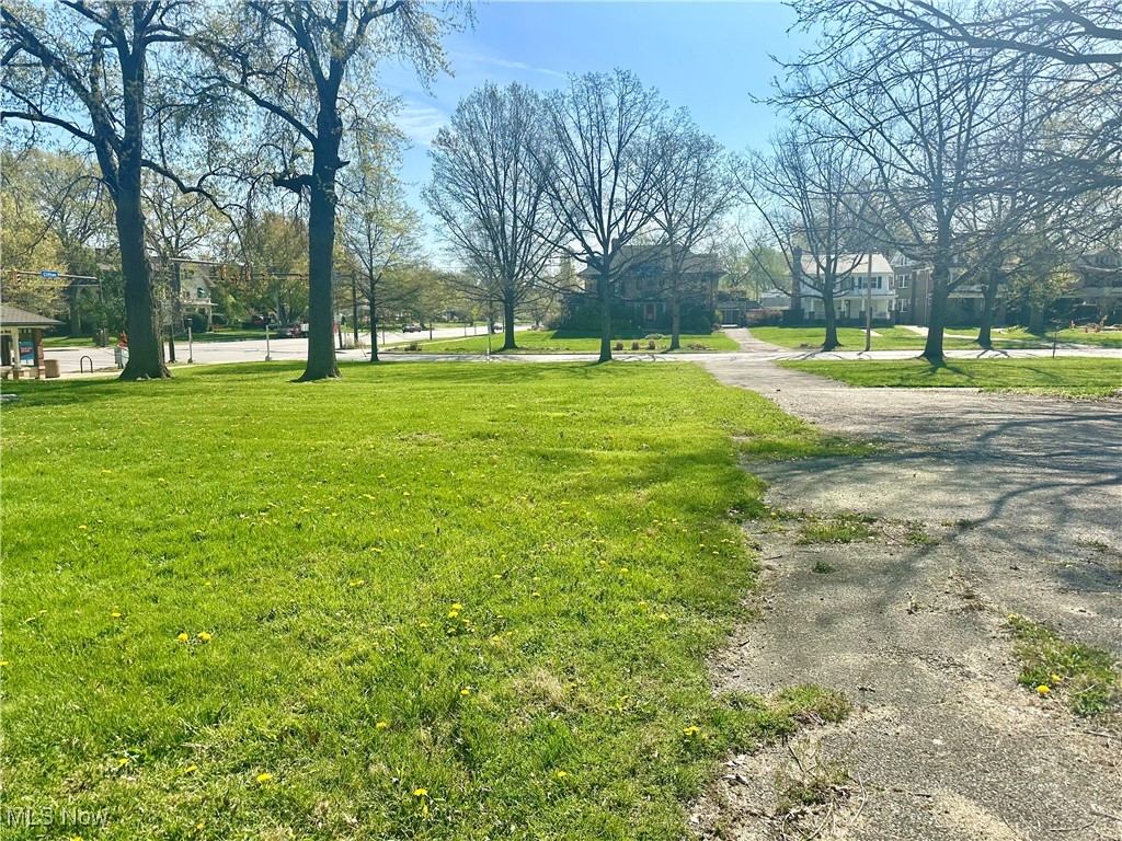 1262 West Boulevard, Cleveland, Ohio image 37