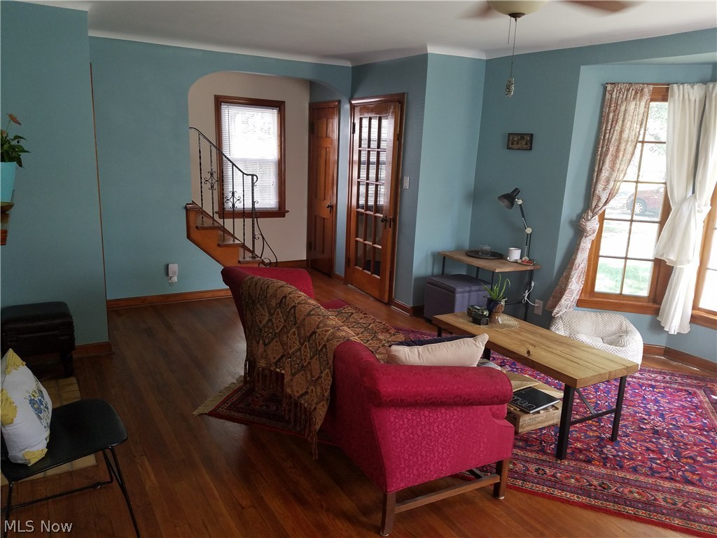 Crestmore Realty Cos Resub - Residential Lease