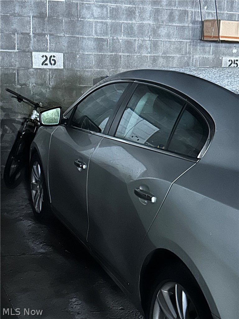 Heritage Hill Condo - Residential