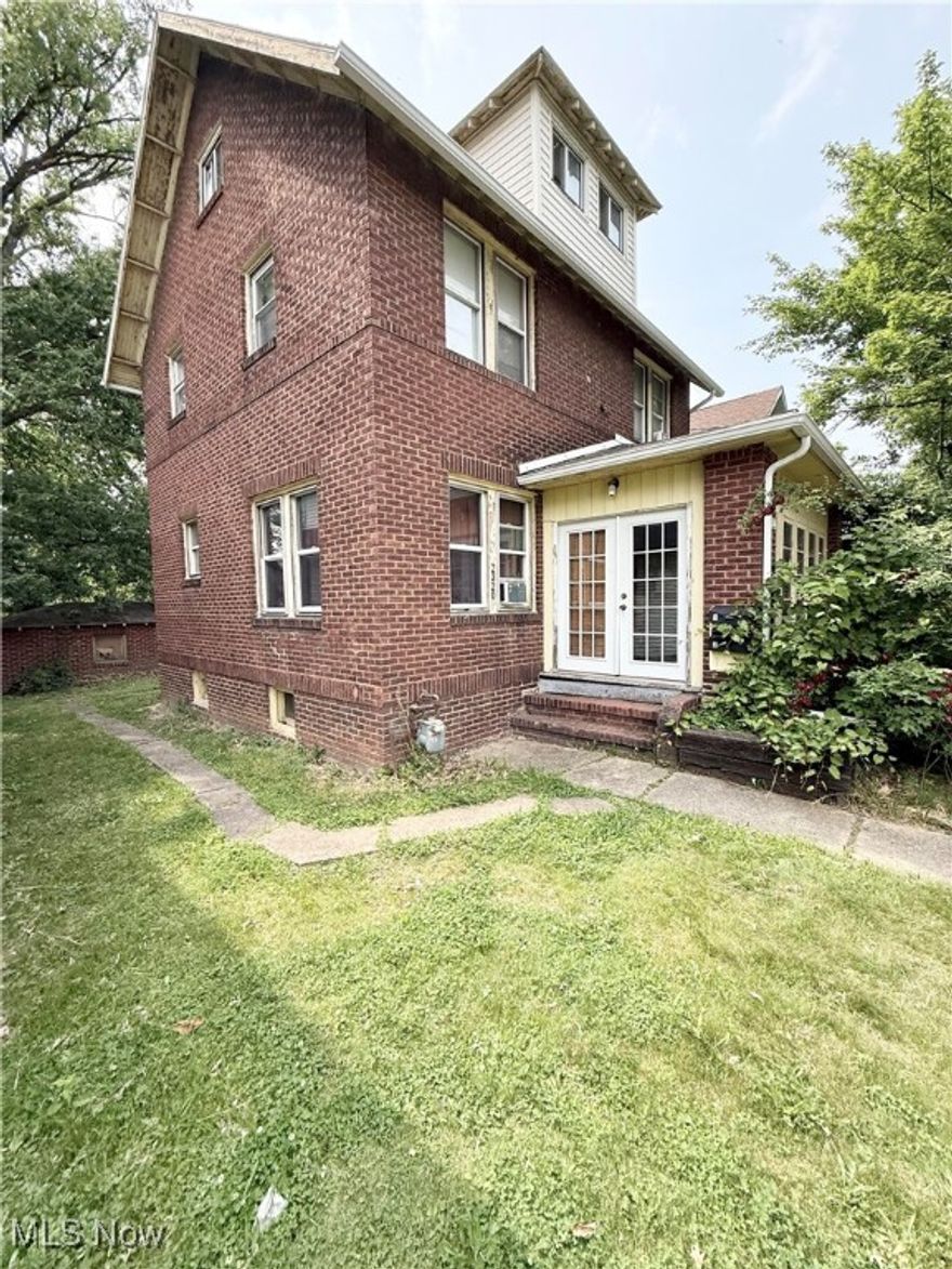 Excellent opportunity for both investors and homeowners- Move-in ready 2-unit property!
Located in the desirable Kenwood subdivision in Akron, this well-maintained 2-unit multifamily property is a perfect addition to investor's portfolio. Each unit features spacious living areas, 1 bedroom, 1 full bath, and is currently rented at $ 675/month, generating a total of $ 1,350/month in rental income. Both units are leased through April 2026, providing stable, long-term cash flow.  Tenants are cooperative and willing to vacate early with a 2-month notice offering flexibility for owner-occupants or future rent adjustments.
The Attic features one bedroom open to a little kitchen and one bathroom, which can be a 3rd unit with the addition of fire escape needed. The laundry is located in the unfinished basement. The two units have interior access to each other and can easily be converted into a single home. This property features An additional external storage room. A new Furnace with High efficiency RUUD 95% in 2023, A new Hot water tank RUUD 40 gallon in 2023. Tenants will remove all belongings before closing date.
Take this opportunity and schedule your showing today!