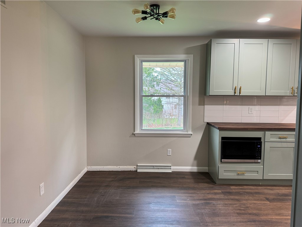 120 Robin Hood Drive, Youngstown, Ohio image 12