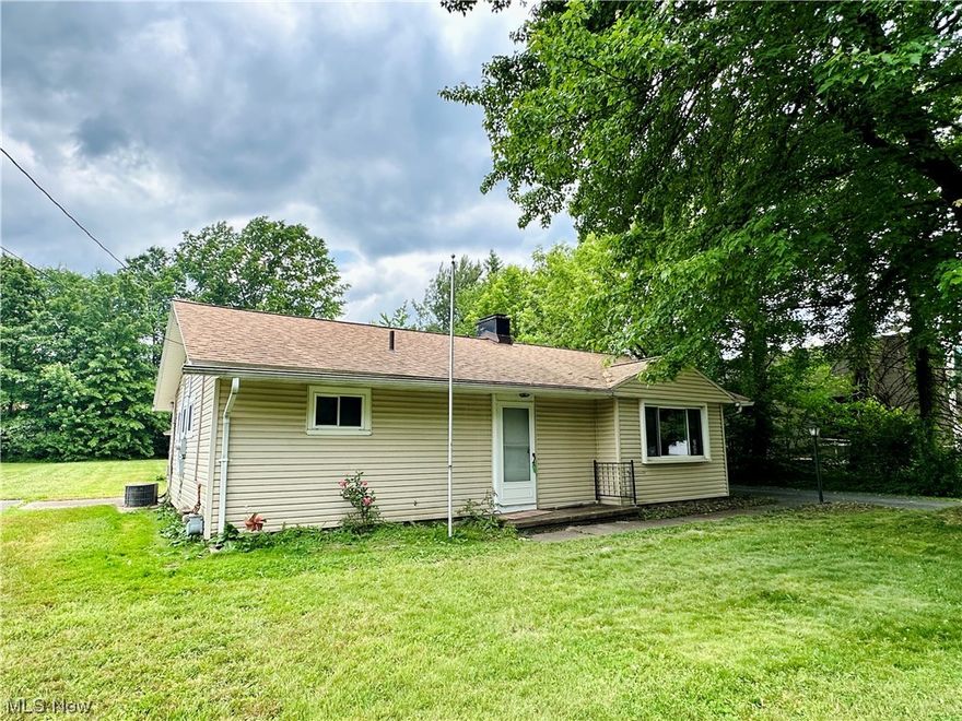 This nice Howland home offers the ease and convenience of single-story living situated on an oversized lot near schools and the park. Highlighted by a remodeled kitchen and updated 3-piece bath, this ranch also features new flooring, vinyl windows and central air. Outside you'll find a large private yard, patio, gazebo and a 2.5 car garage. All this, plus an unbeatable location with close proximity to shopping, dining, the high school and beautiful Howland township park. This one checks all the boxes!