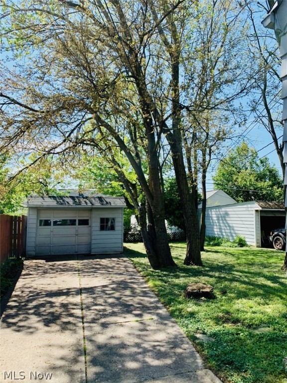 Seltzer Round Garfield Pkwy - Residential