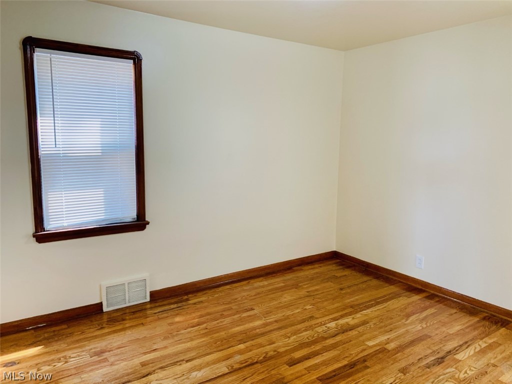 Seltzer Round Garfield Pkwy - Residential