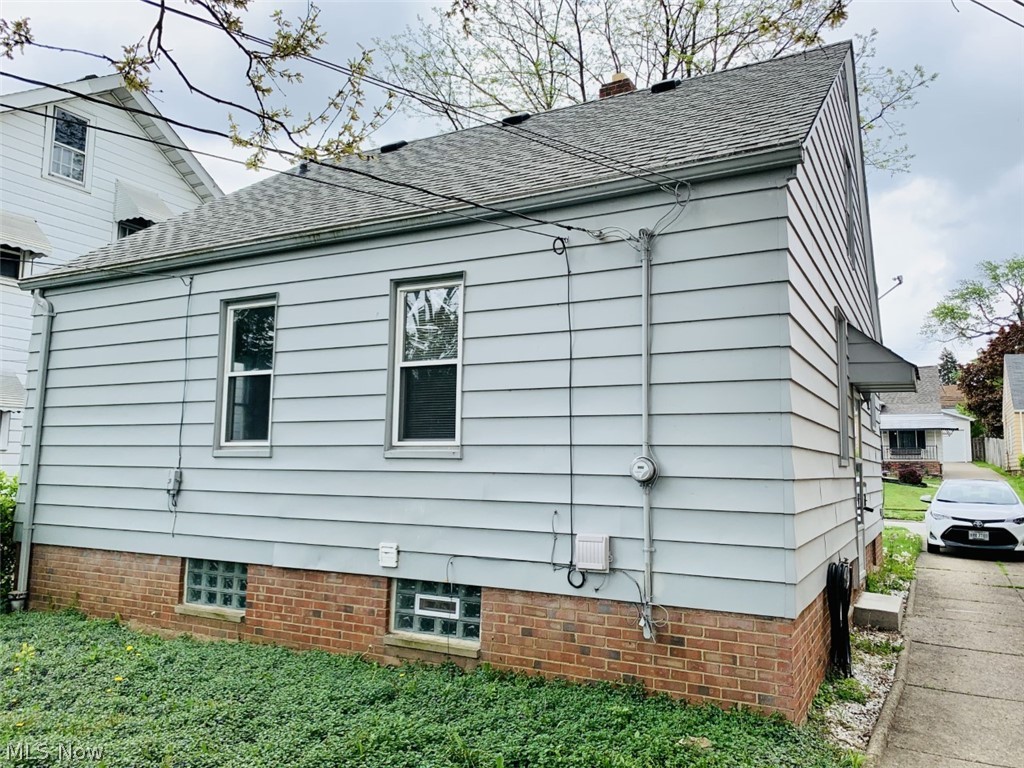 Seltzer Round Garfield Pkwy - Residential