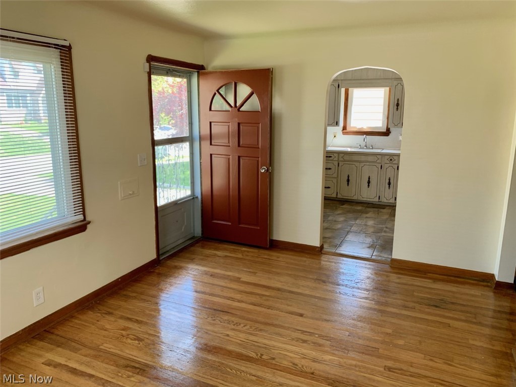 Seltzer Round Garfield Pkwy - Residential