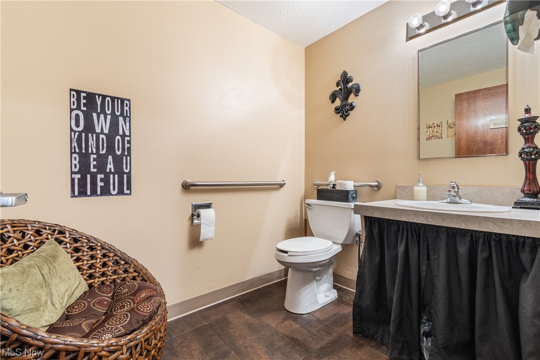 Mcdonaldsville - Commercial Sale